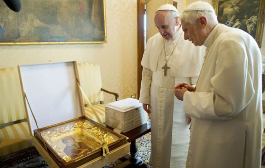 Pope Francis meets Pope Benedict-01